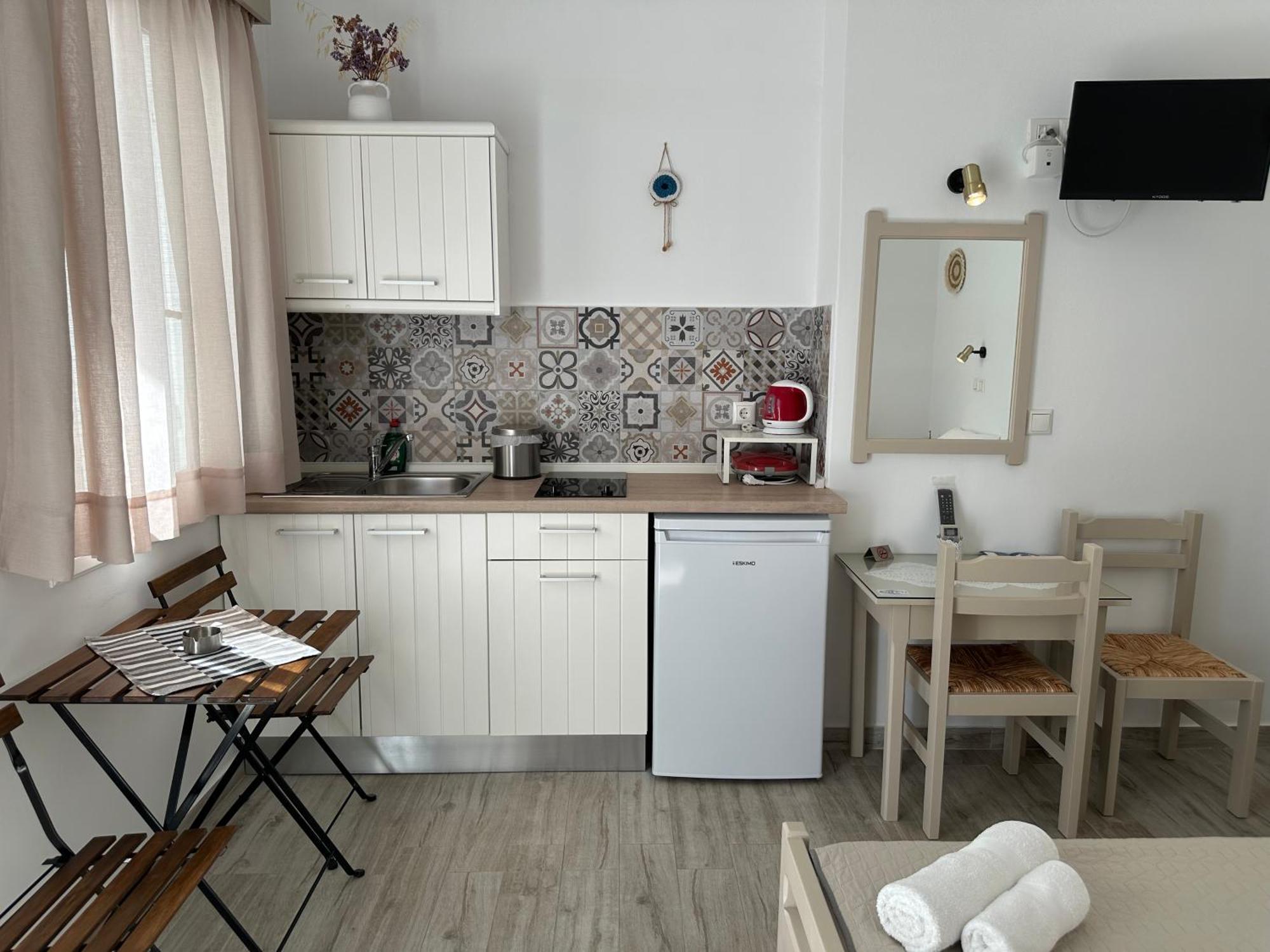 Nick's 2 Parikia (Paros)
